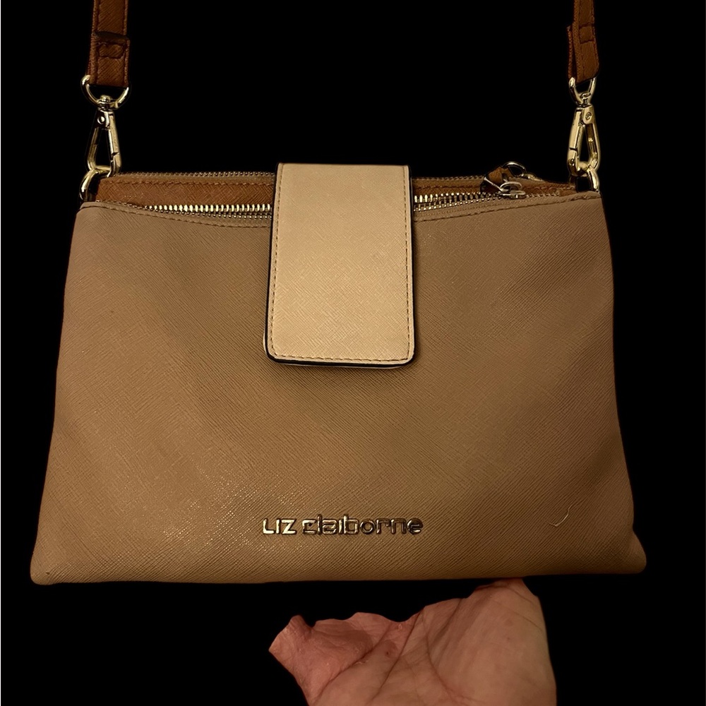 Liz Claiborne Tan Crossbody Bag • Gold Hardware • Excellent Condition